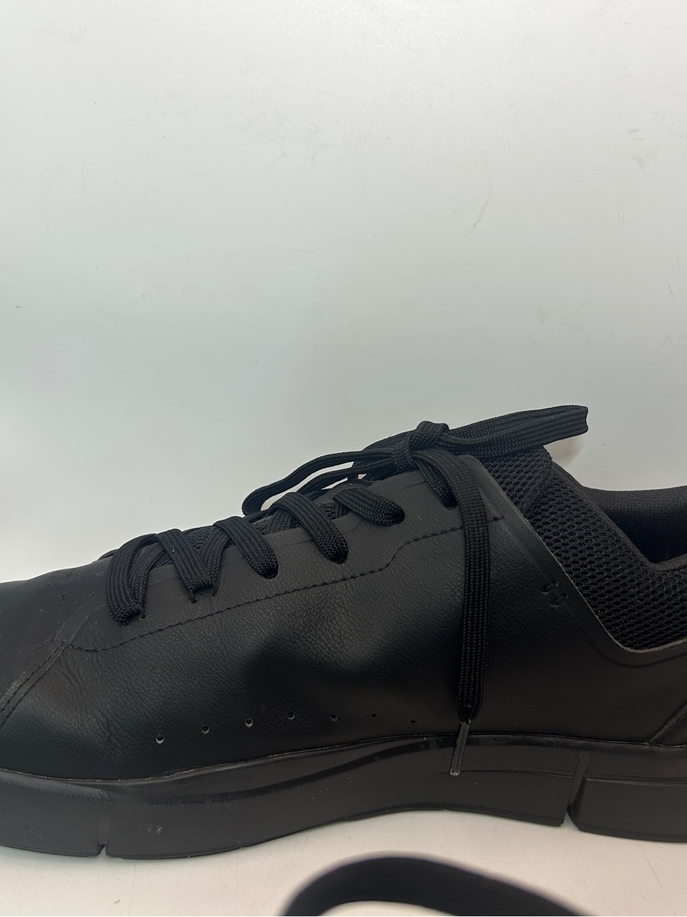 On Cloud Shoes Sneakers Mens The Roger Advantage Size 13 Triple Black Athletic - Picture 9 of 16